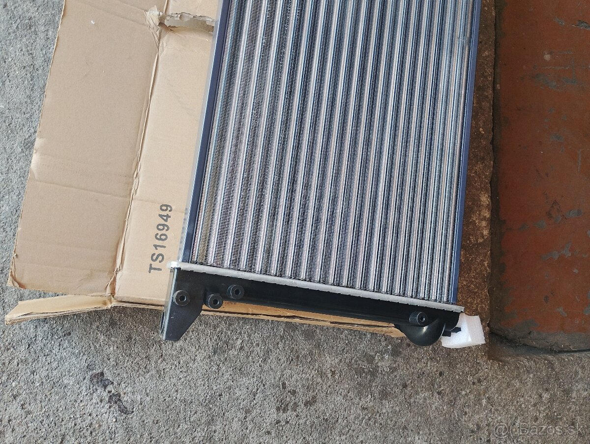 Predám chladič vody - 8