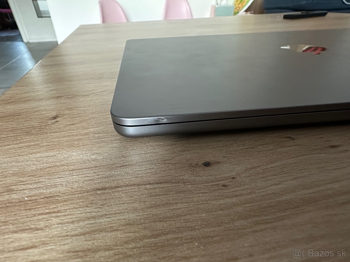 Macbook Air 15 M2 8/256 - 8