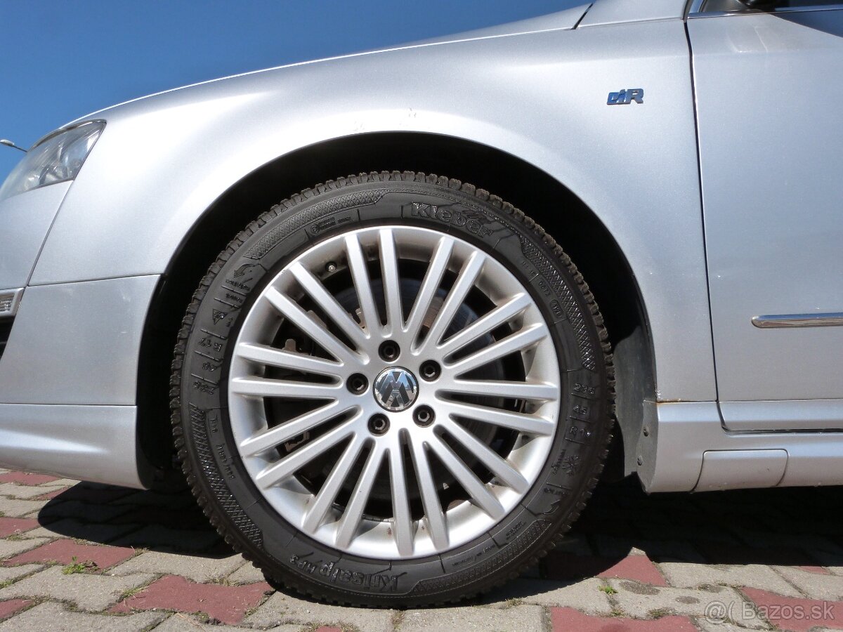 Volkswagen Passat Variant 3.2 V6 Sportline 4-Motion DSG - 8