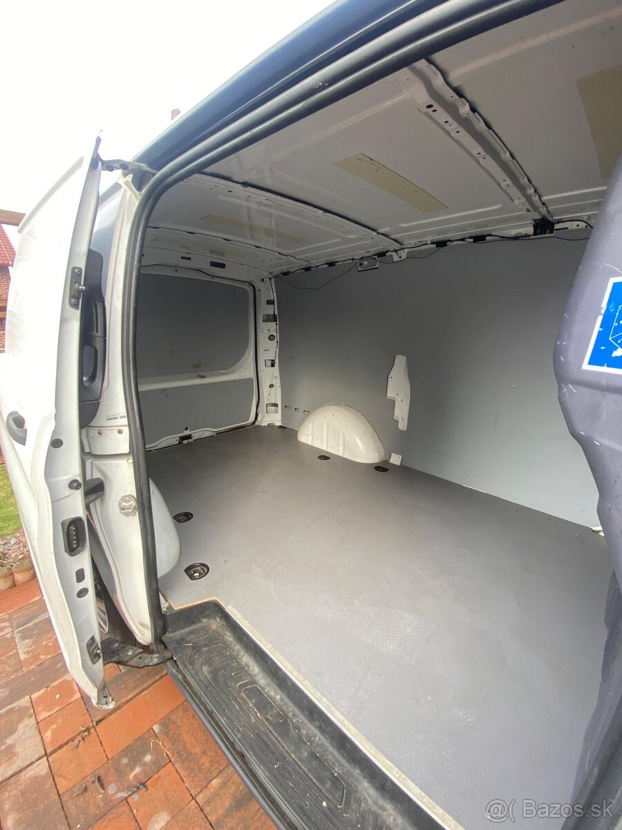 Mercedes-Benz Vito - 8