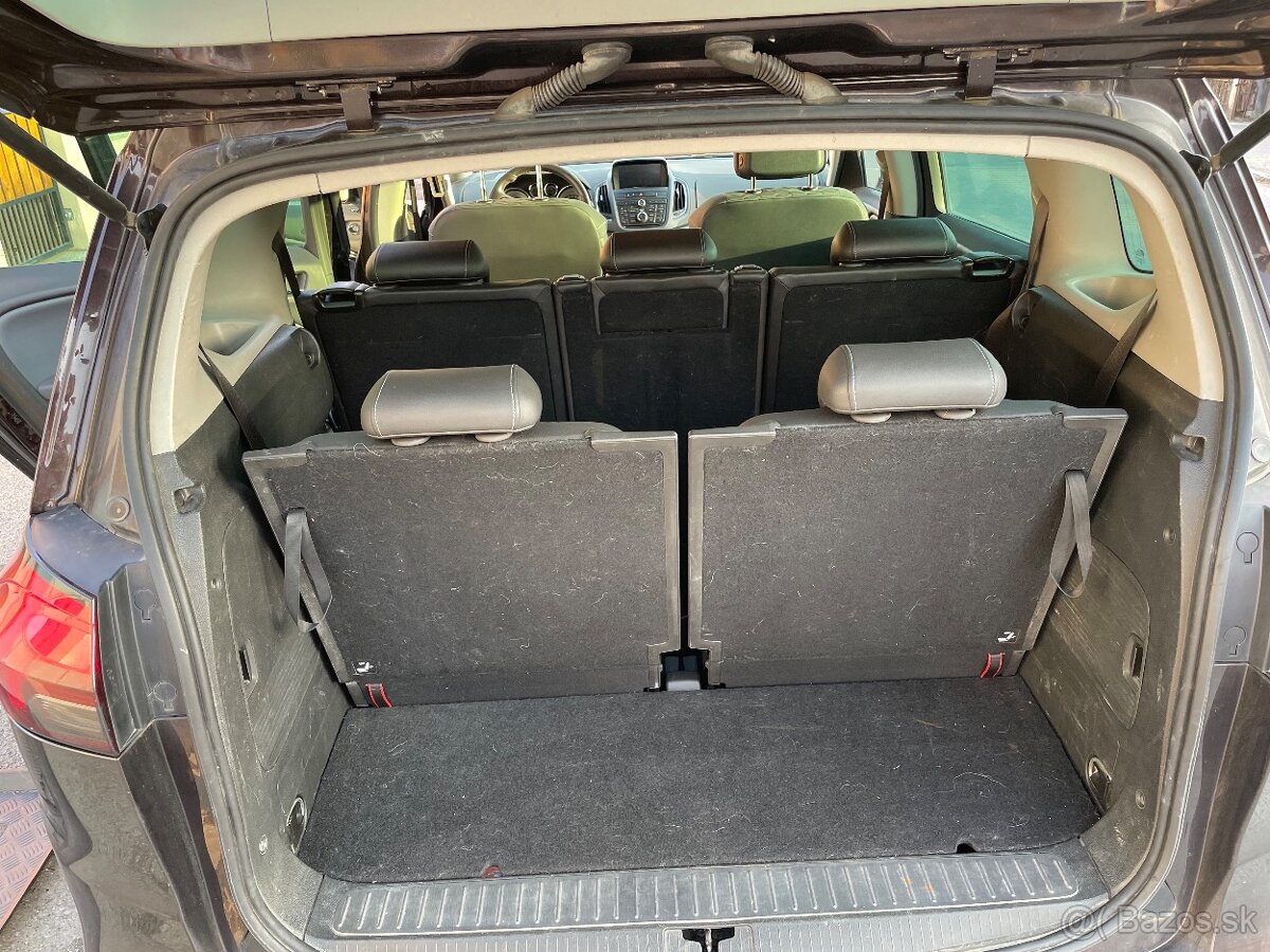 Opel Zafira Tourer - 8