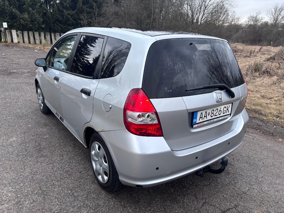 HONDA JAZZ 2005 1.2 57kW 5MT - 8