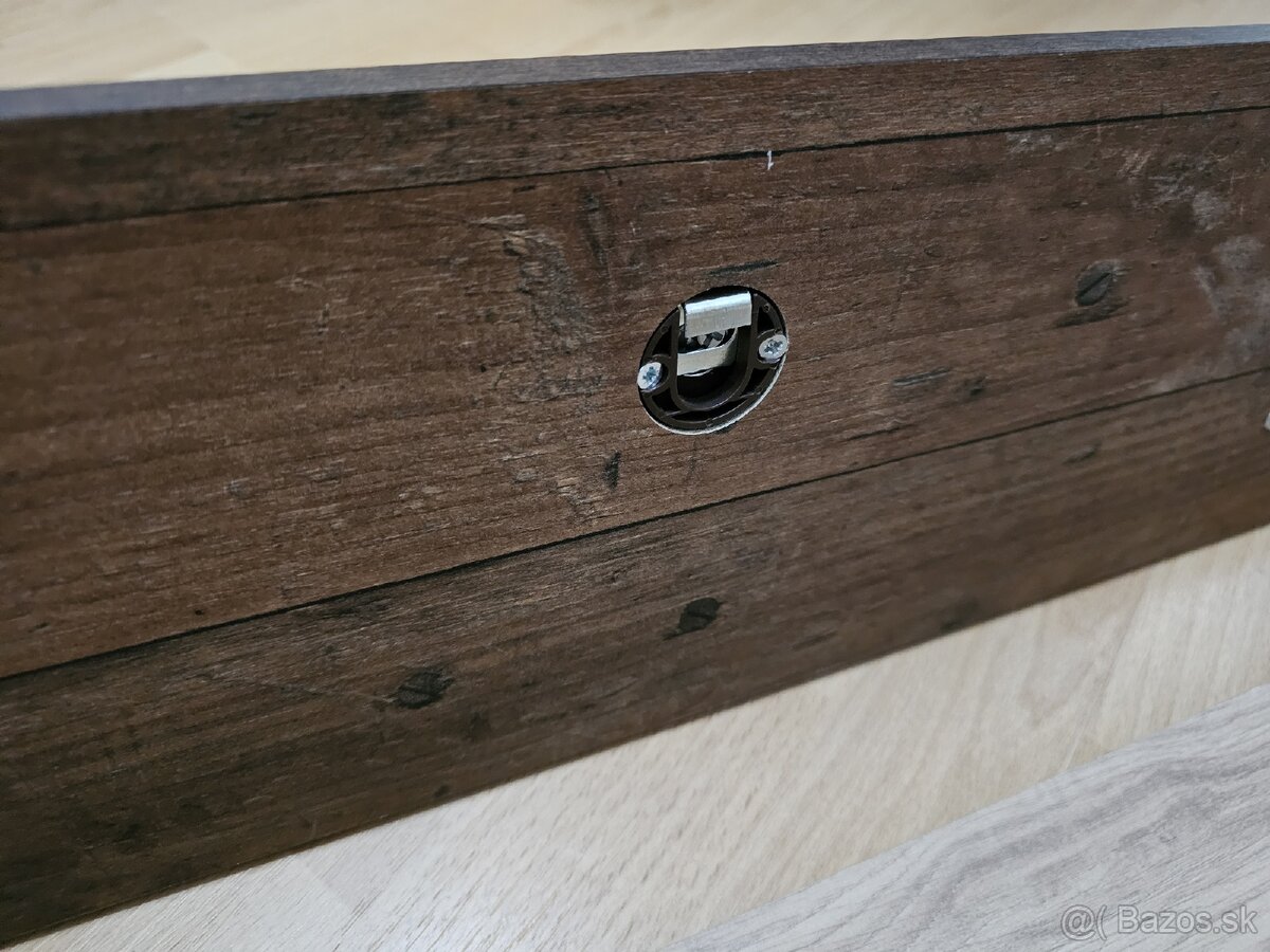 Poličky na Stenu 3ks - 8