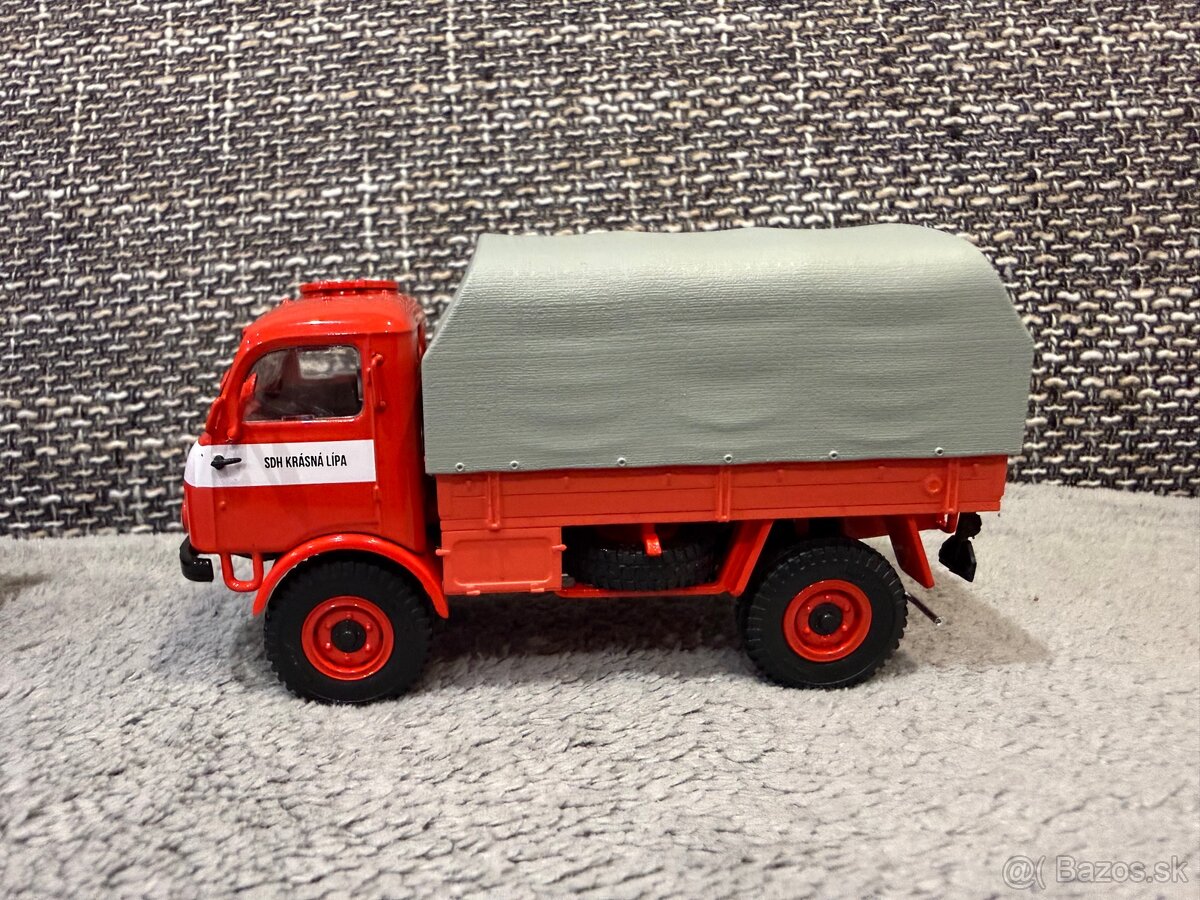 1:43 Tatra 805 - 8