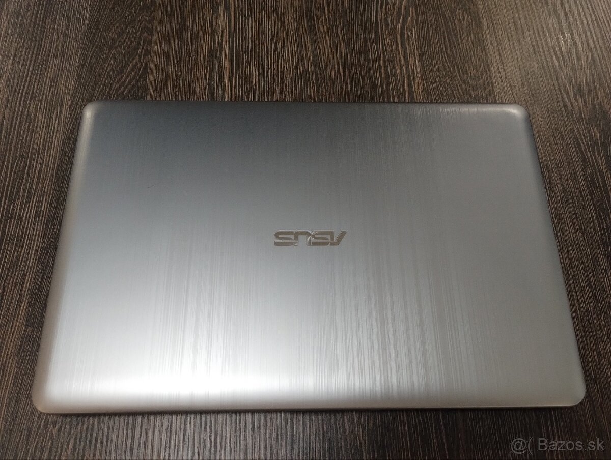 Asus Vivobook X540UB - 8