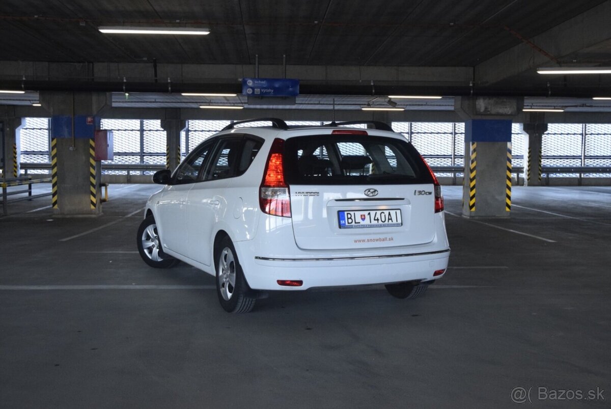 Hyundai i30 CW combi - 8