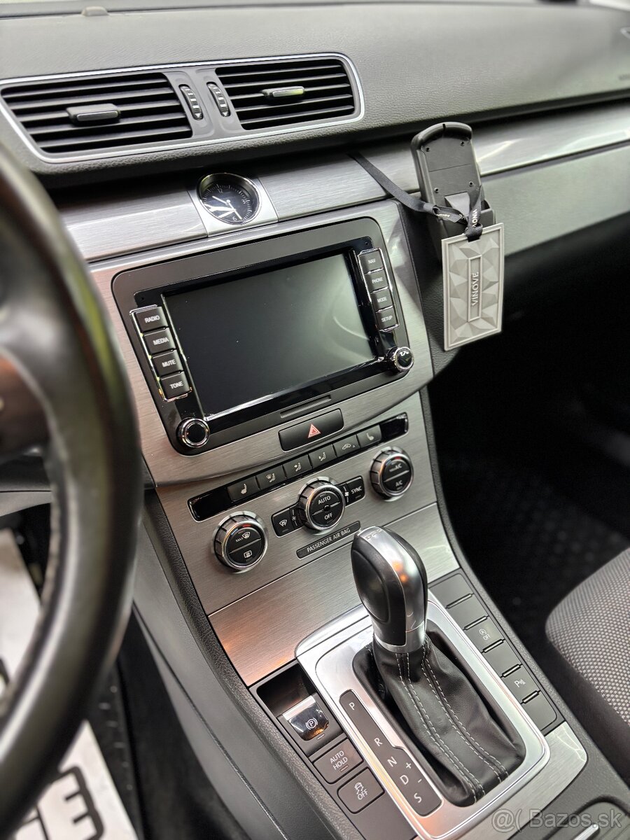 Volkswagen Passat 2.0 TDi DSG BlueMotion Highline - 8