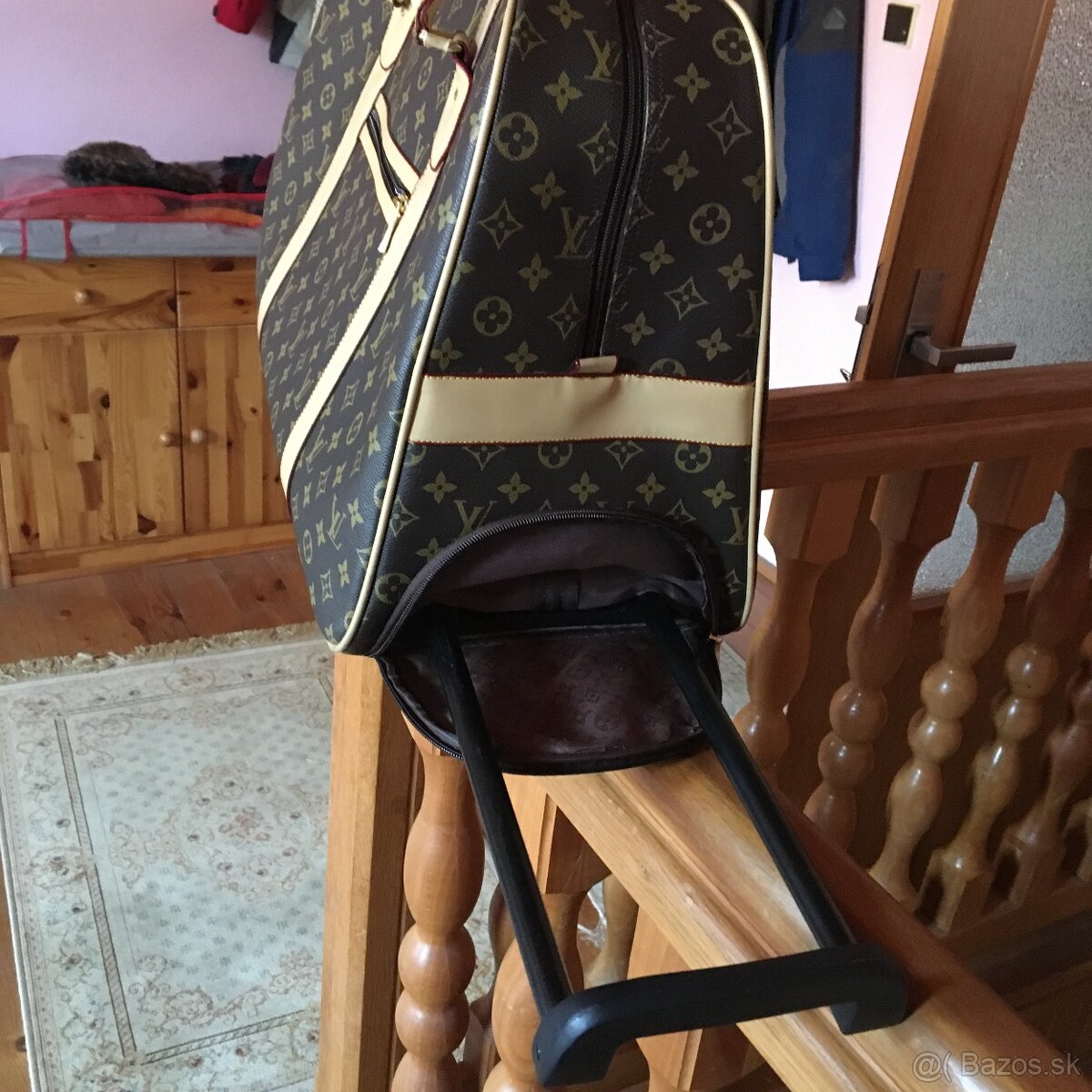 Predam lacno imitaciu Luis Vuitton taska s kolieskami ( mozu - 8