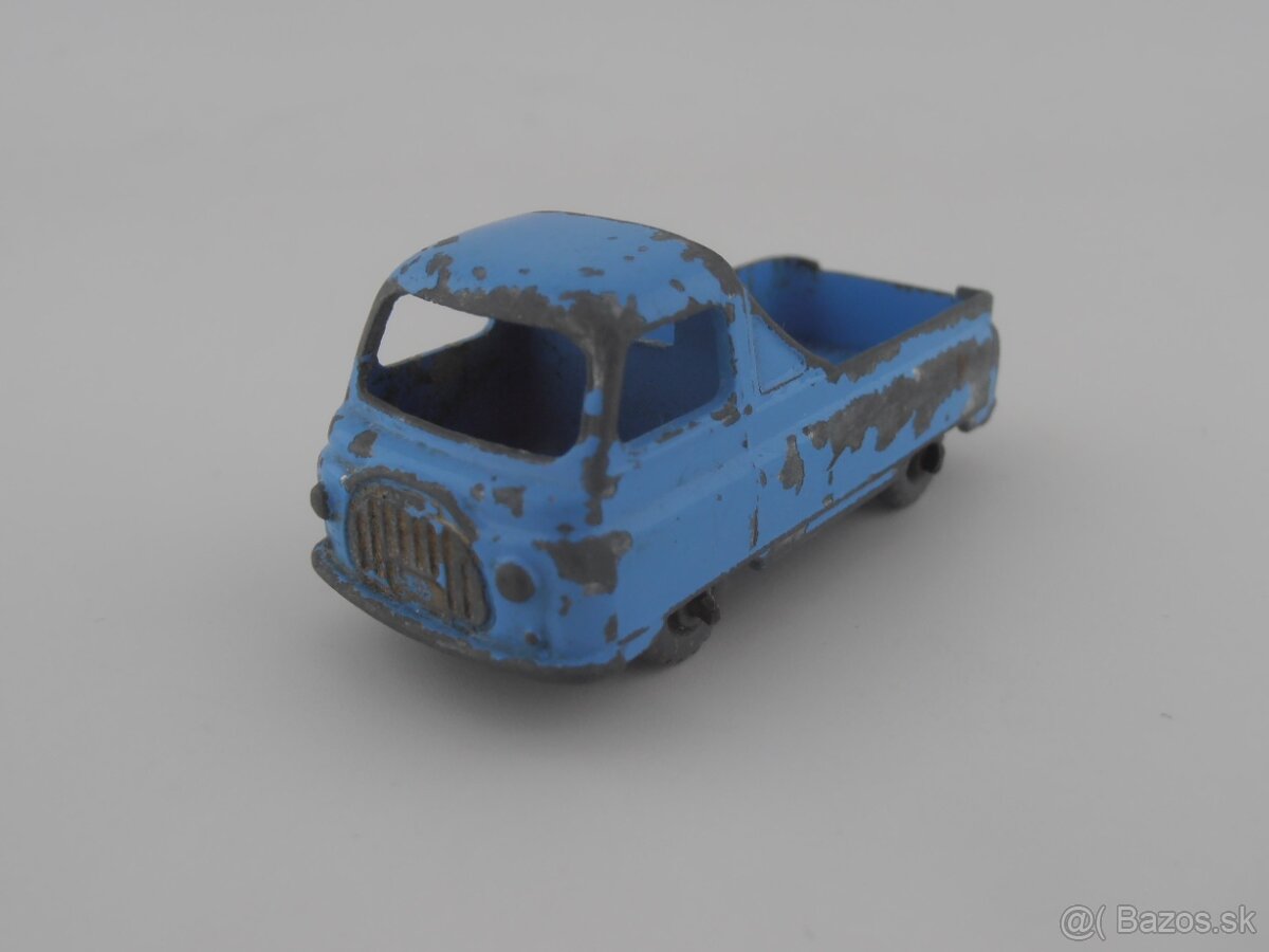 Morris J2, Commer van Nestles, Caterpillar - 8