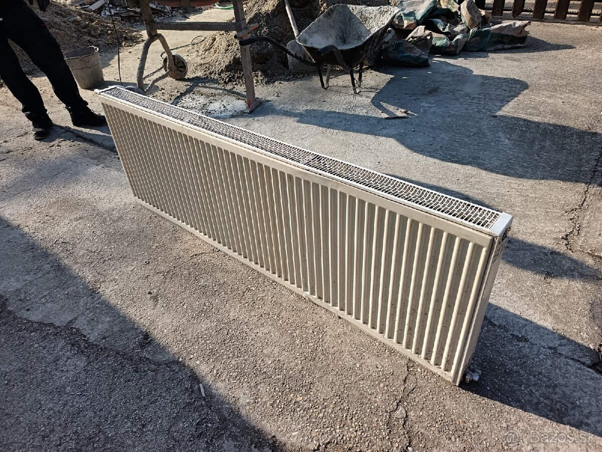 Plechový úzky radiátor 180 cm x 12cm - 8