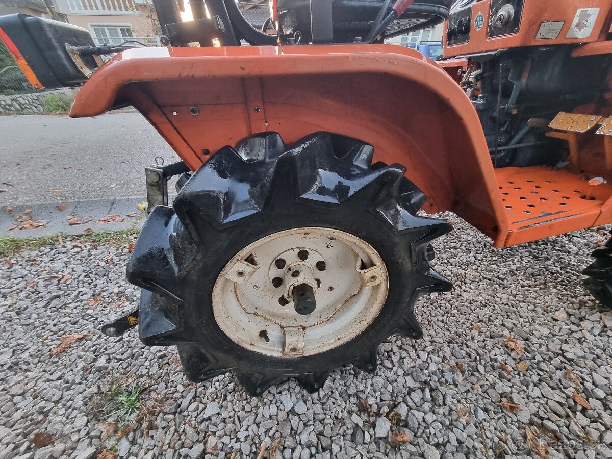 Kubota B1200 malotraktor - 8