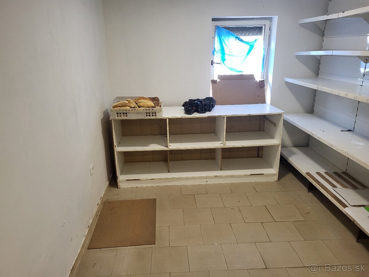 Obchodné zariadenie - 8
