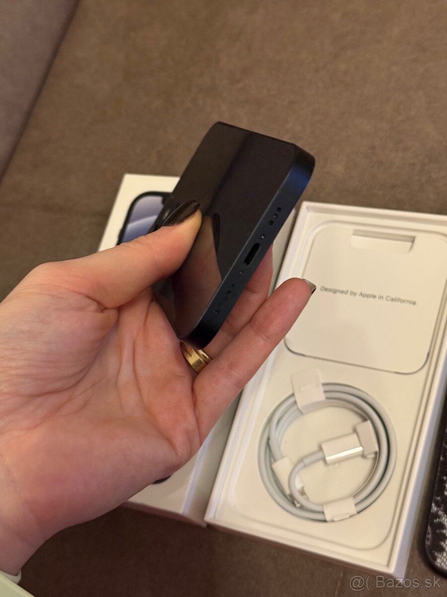 Apple iPhone 12 - TOP STAV - 8