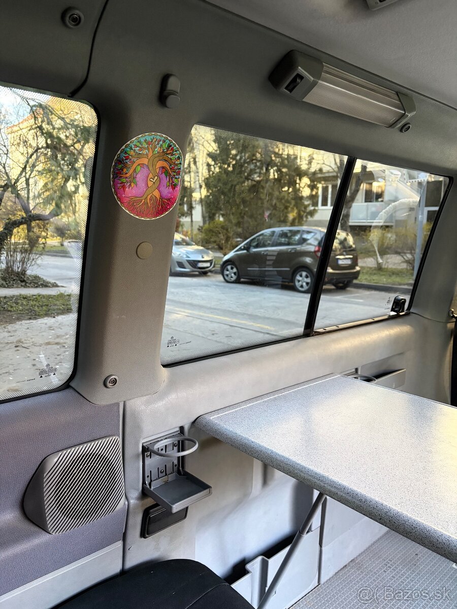 VW MULTIVAN T4 syncro All Star (4x4), (benzín) - 8