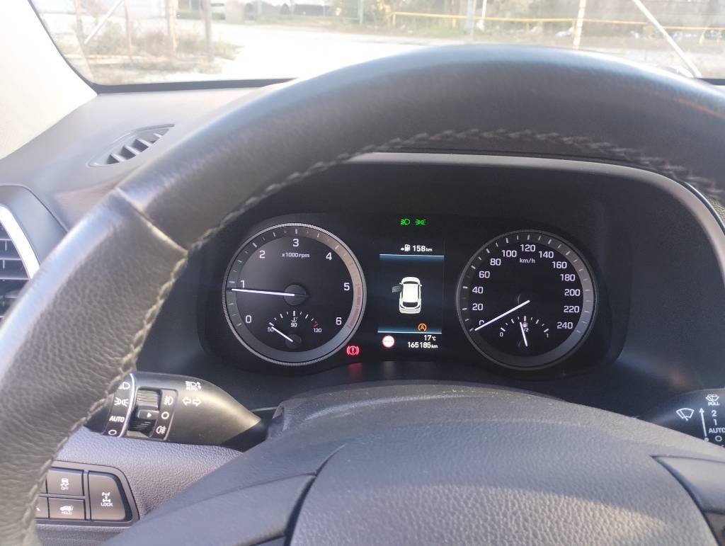 Hyundai Tucson 2.0 CRDi Premium 4x4 - 8