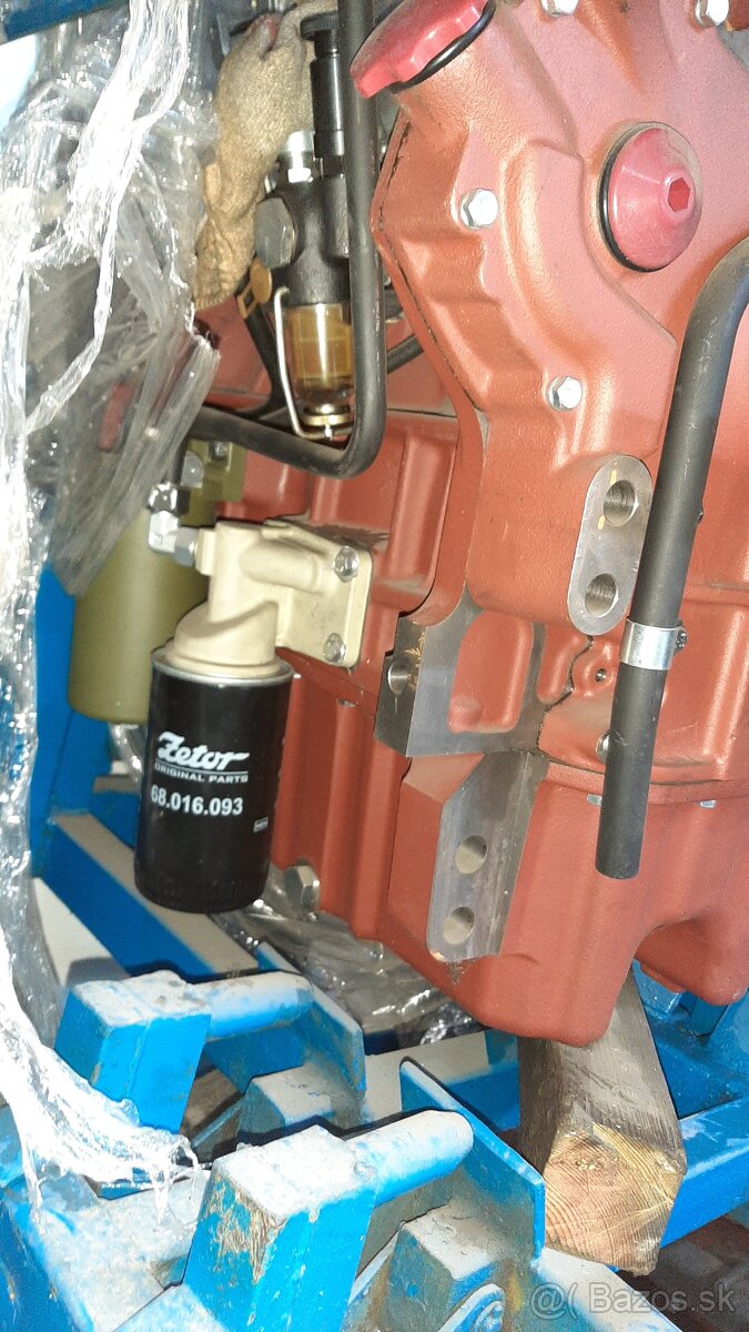 Prodám nový motor solis. - 8