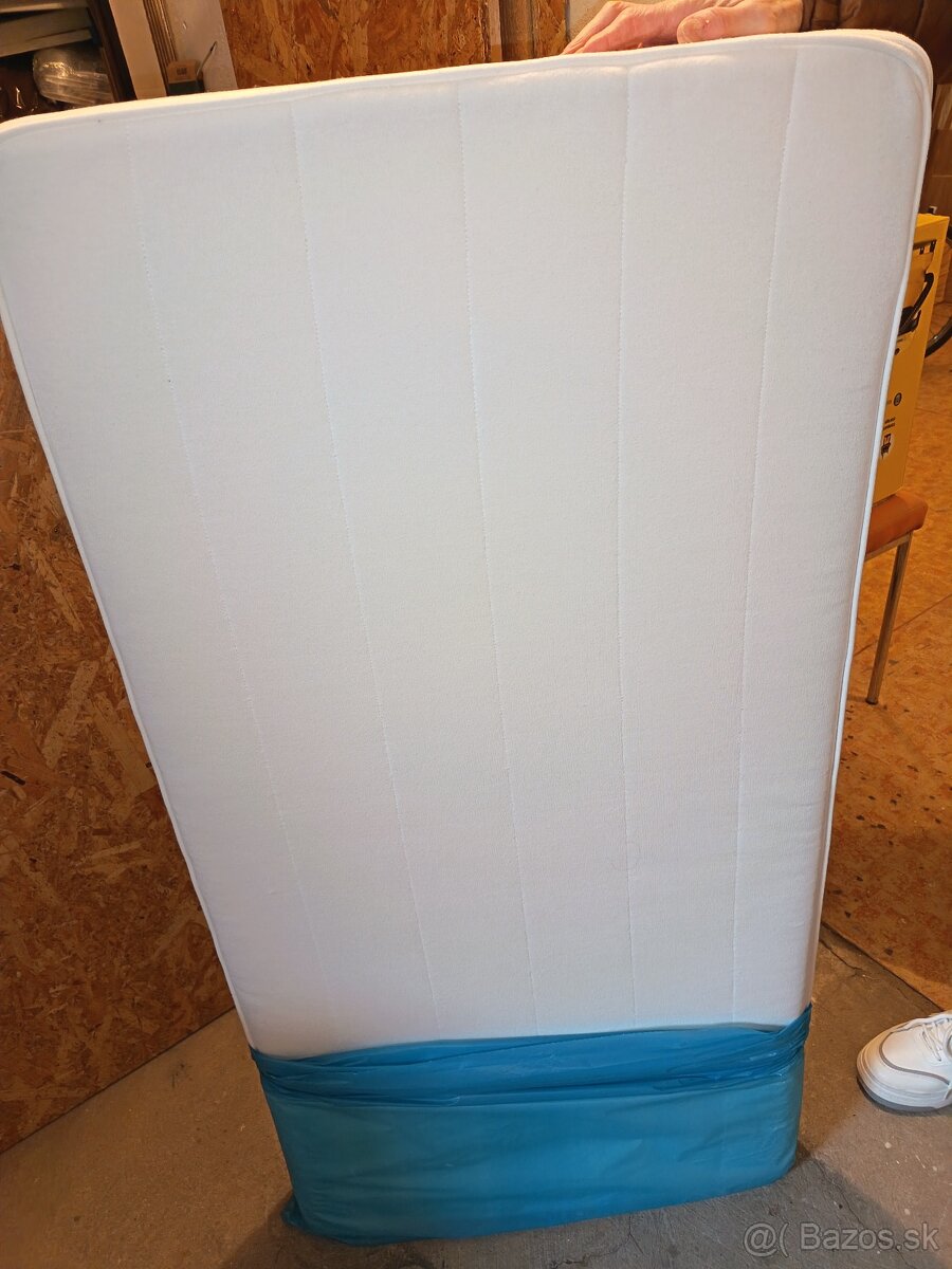 Cestovná postielka s matracom - 8