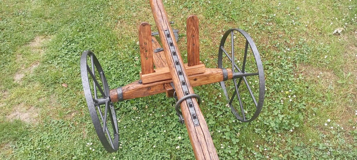 Starý drevený konský pluh 10 - 8