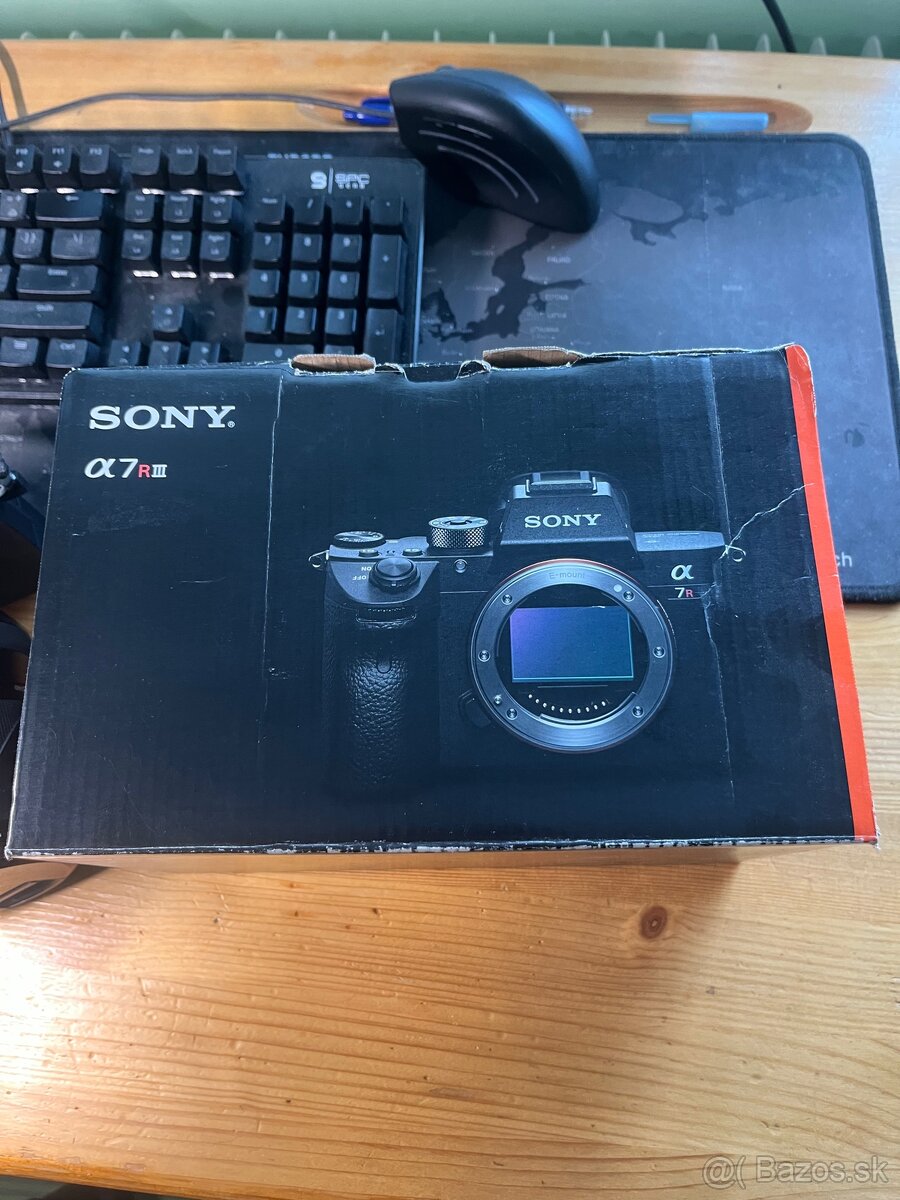 Sony a7 R III - 8