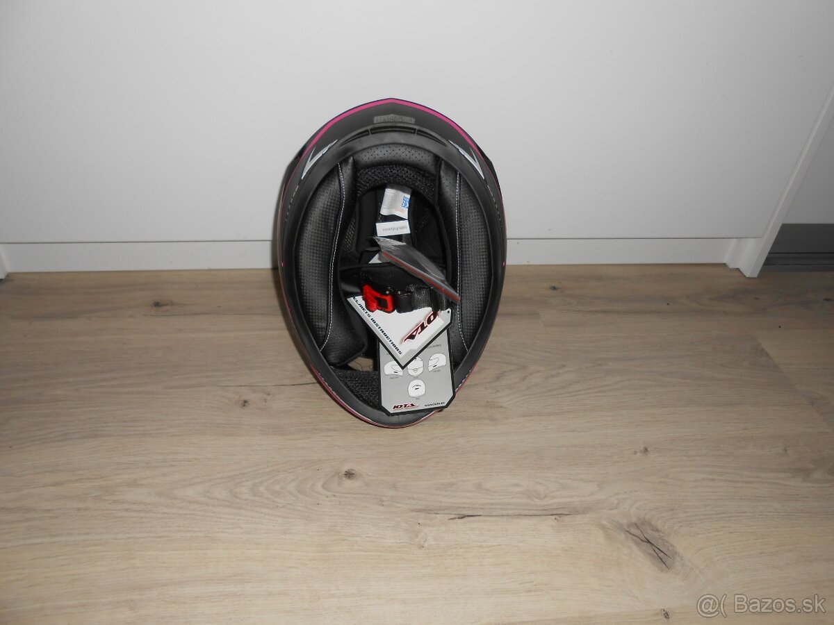 Predam krasnu novu damsku prilbu s protilsnecnou clonou - 8