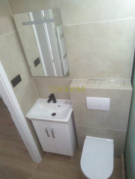 PREDAJ - 2- izbový byt s loggiou na Drobného ulici v Dúbravk - 8