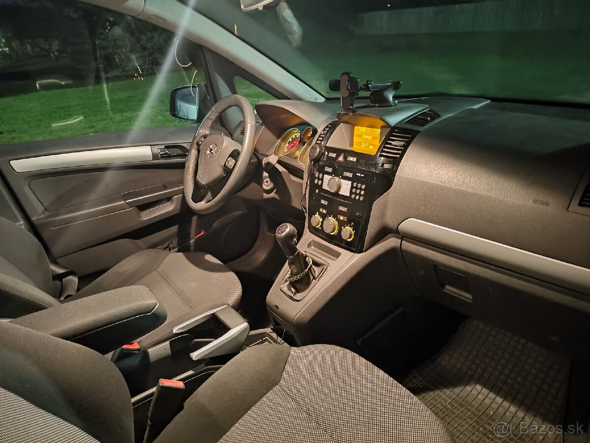 Opel Zafira B 1.8 Benzin 103kW 2010 - 8