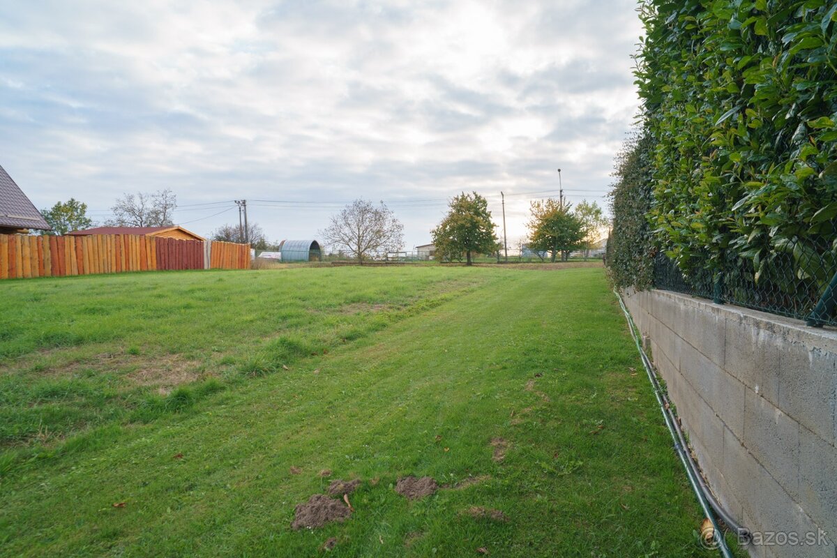 Slnečný pozemok v Naháči - 8