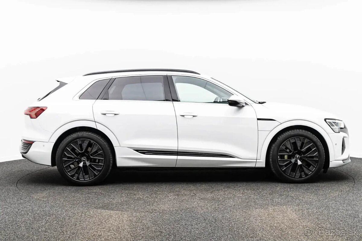 Audi Q8 e-tron - 8