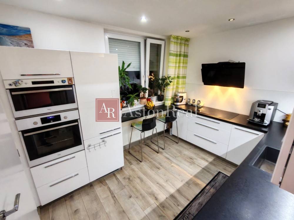 IBA U NÁS Elegantný 3+1 byt, lodžia,kompletná rekonštrukci - 8