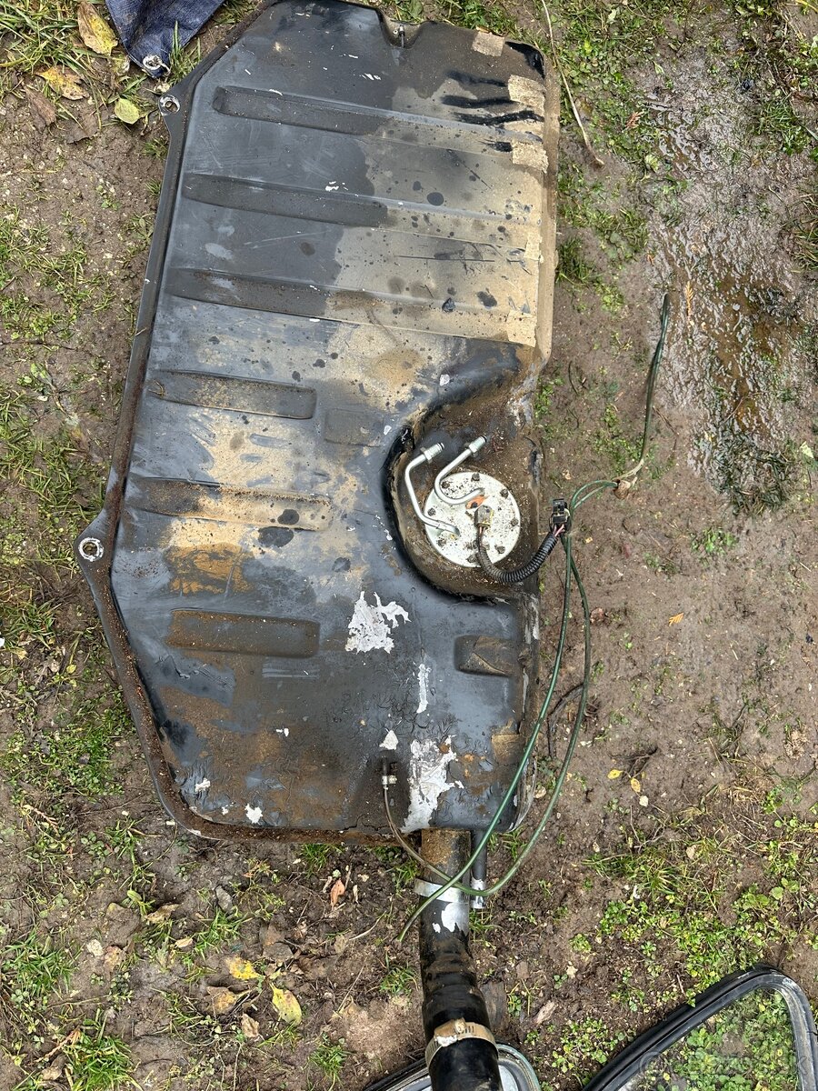 Náhradné diely lada Niva - 8