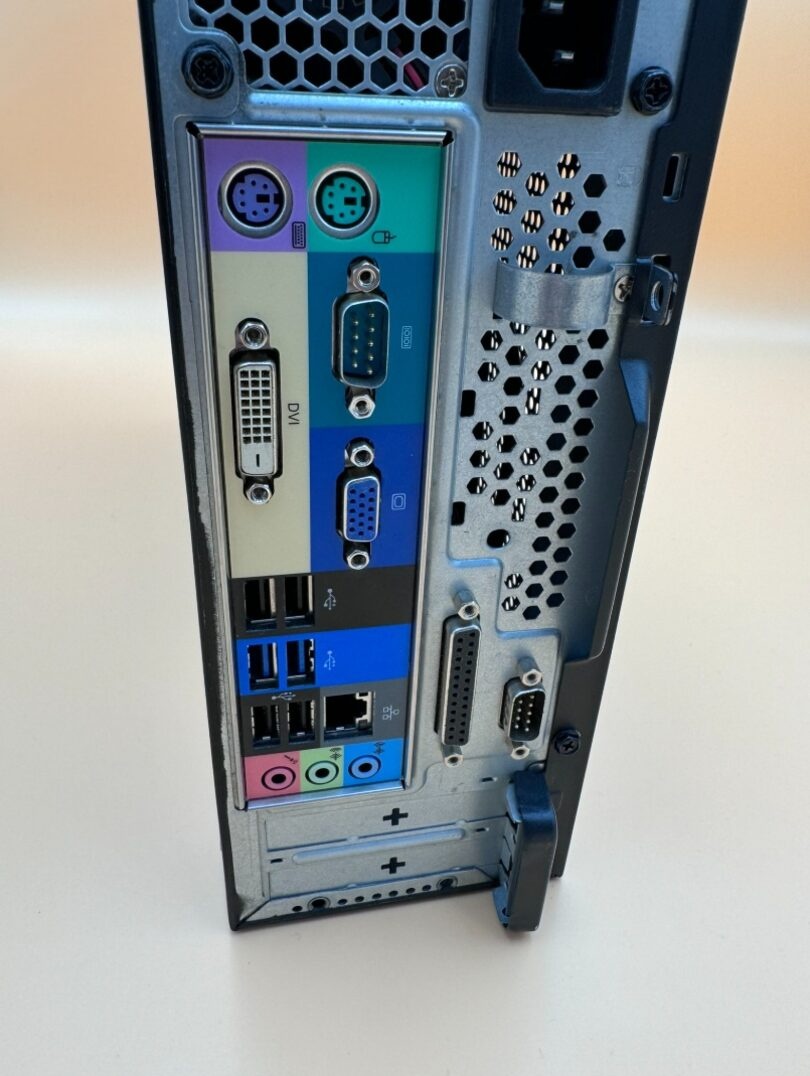 Počítač ACER SFF.Intel AMD A8 4x3,10GHz.8gb ram.120gb SSD. - 8