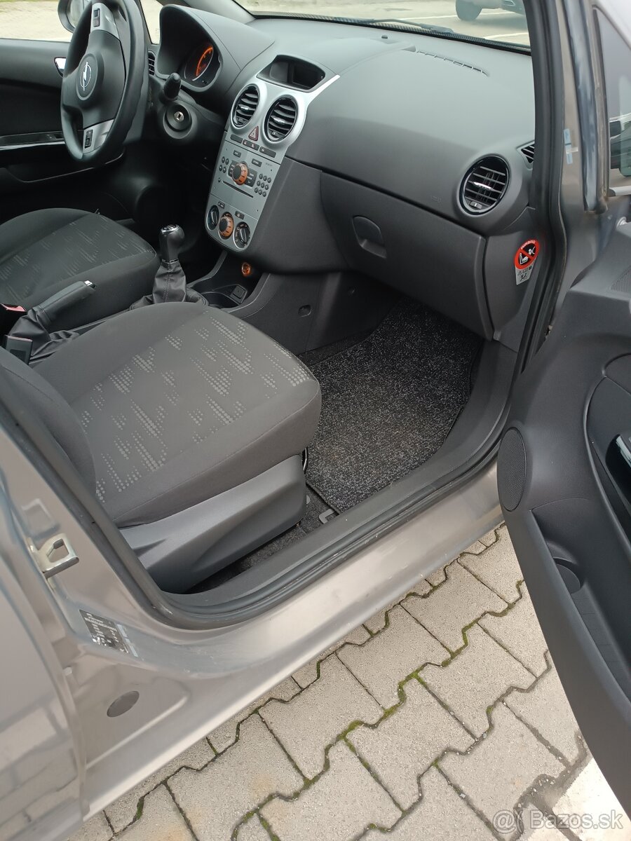 OPEL CORSA - 8