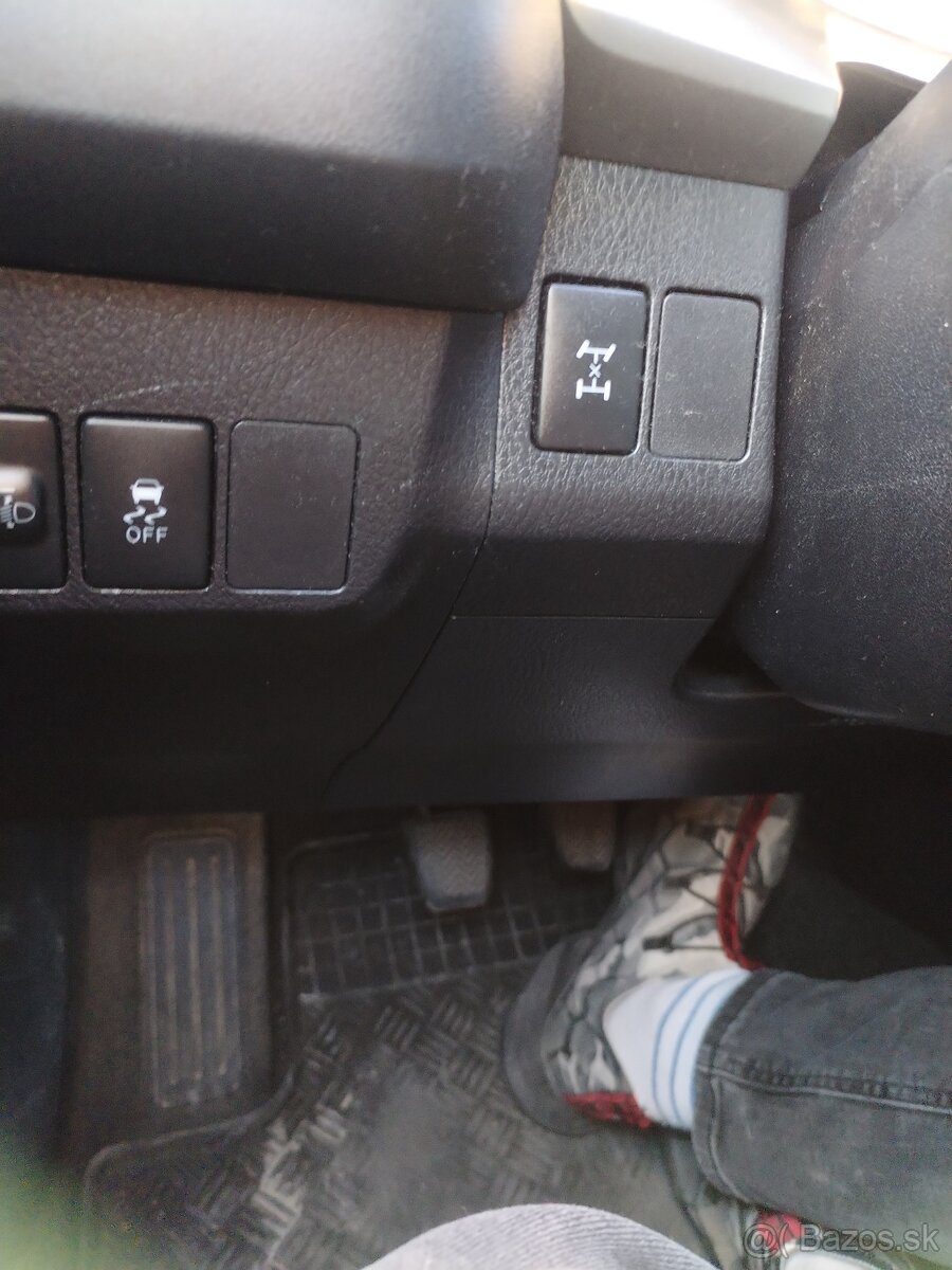 Toyota RAV4 2.0 nafta 91KW 4X4 - 8