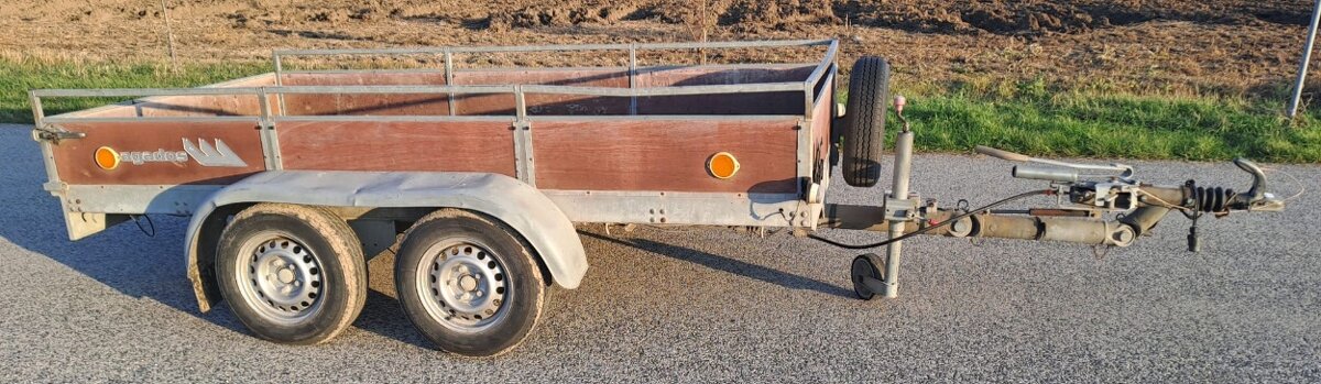 Prívesný vozík brzdený Agados 1,6T. - 8