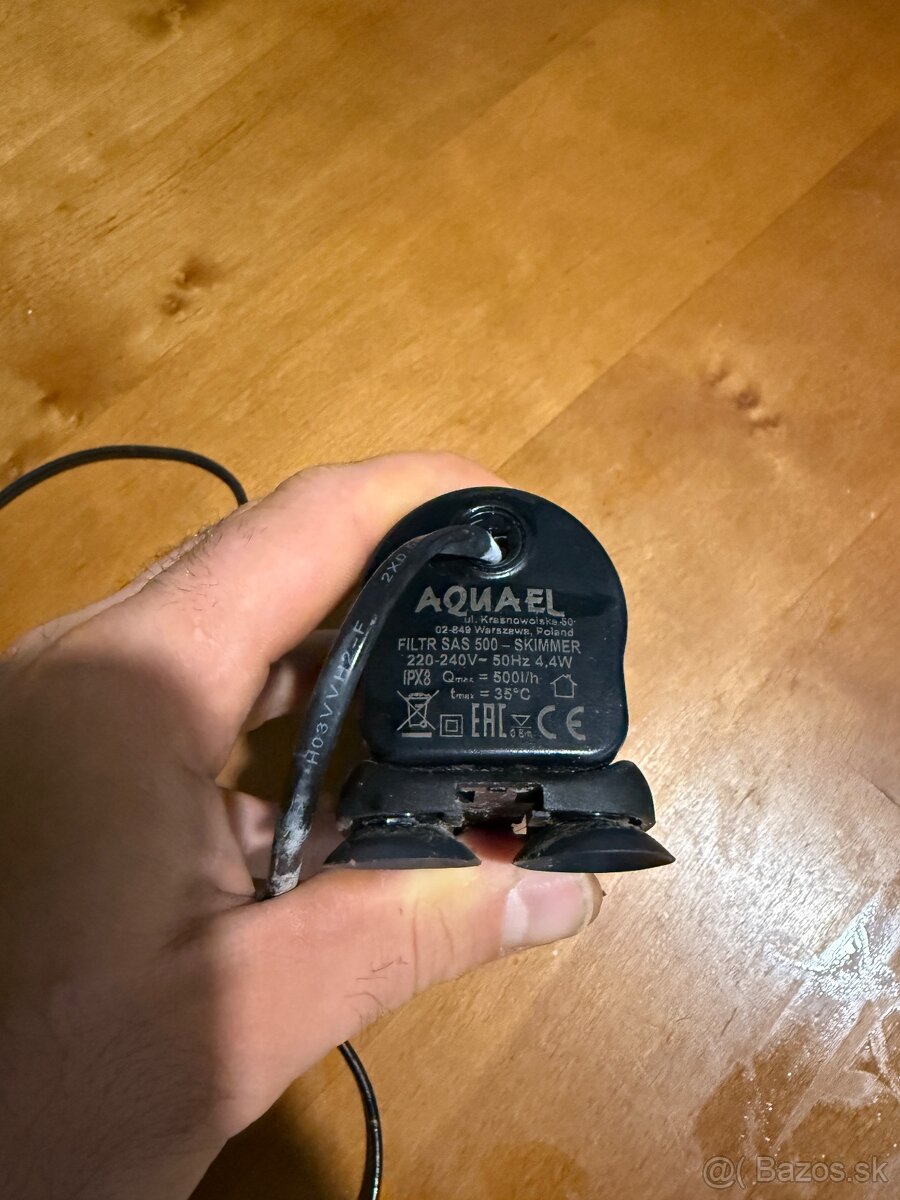 Zberače nečistôt z hladiny - 8