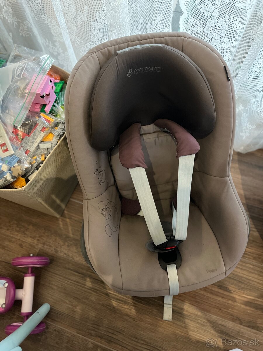 Predam set autosedaciek + isofix - 8