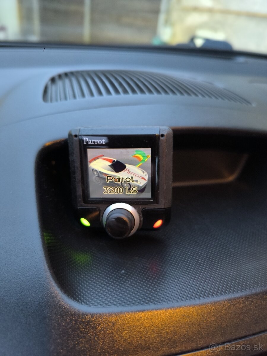 Peugeot 107 klíma, handsfree, kamery - 8