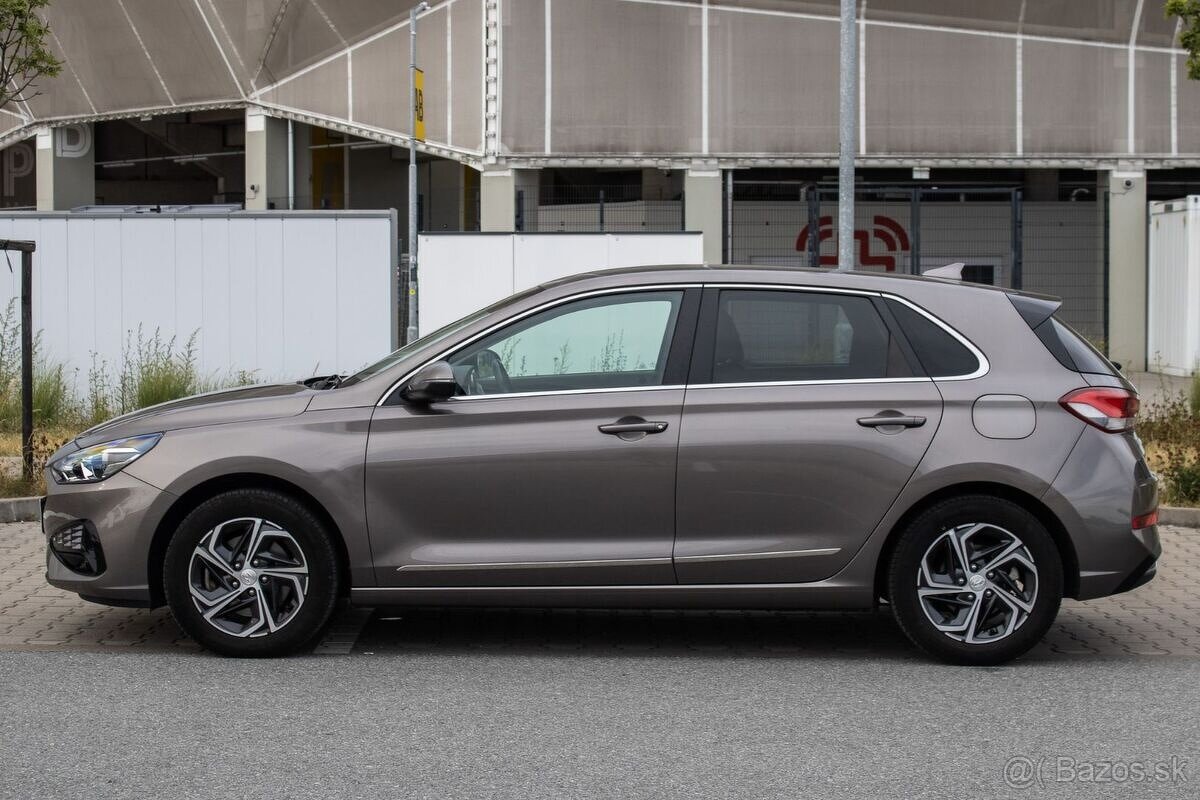 Hyundai i30 81kW (2022) - 8