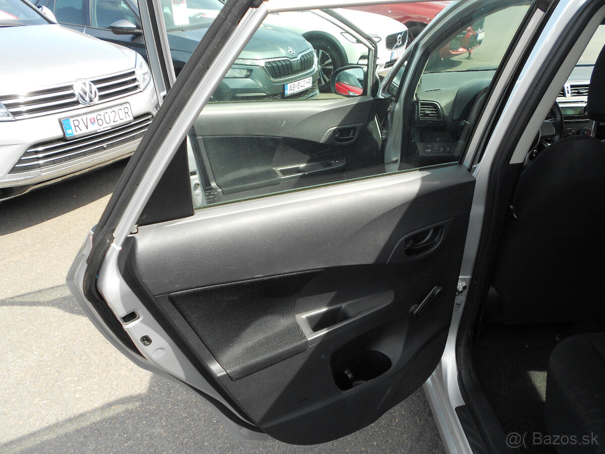 Toyota Verso-S 1,4 D4d 2011 - 8