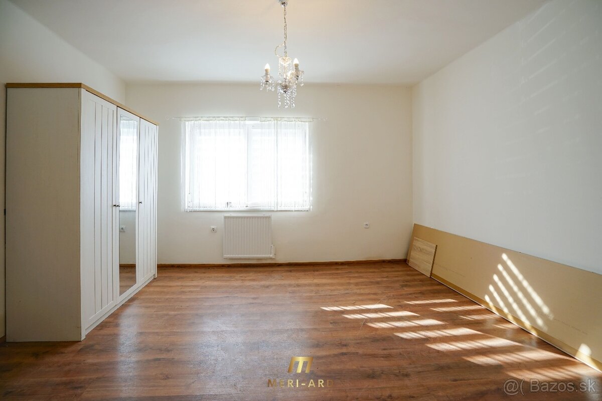 Kompletne zrekonštruovaný RD s veľkým 700m² pozemkom, Rajka - 8