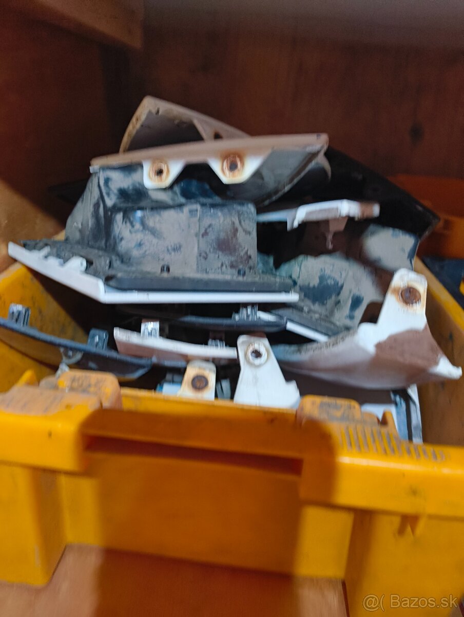 Predám náhradné diely rozpredám - 8