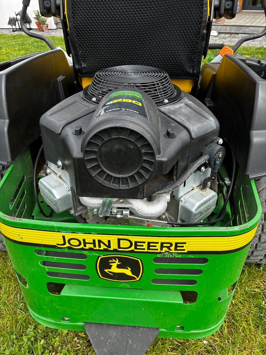Predám kosačku John Deere Ztrak 535M - 8