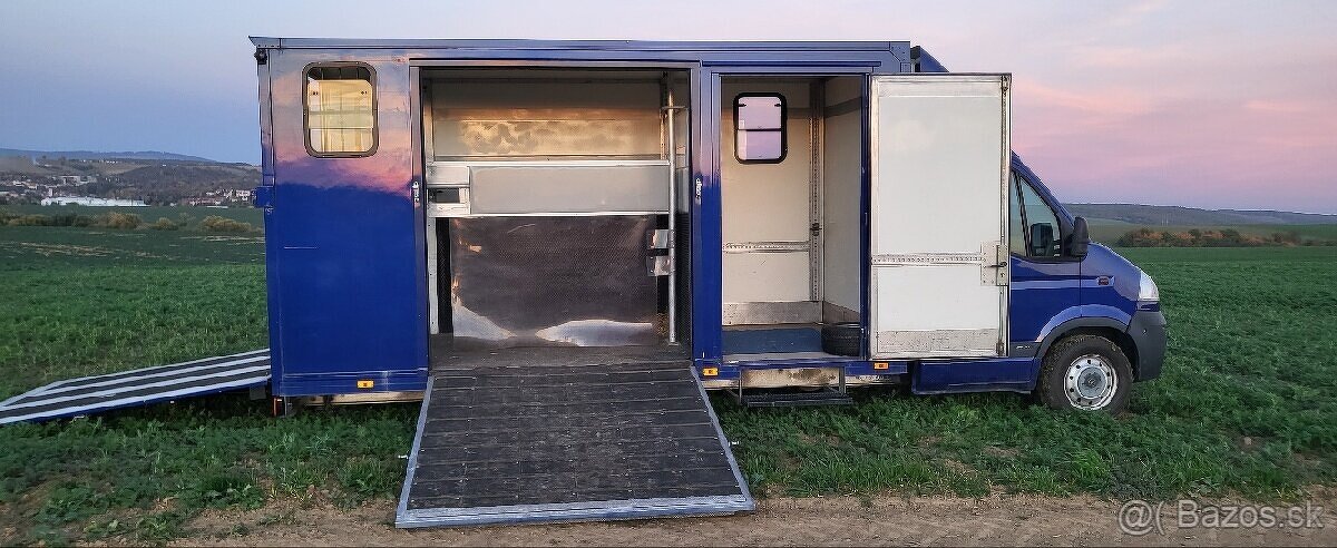 Auto na kone,klima,hydraulicky stavitelna vyska - 8