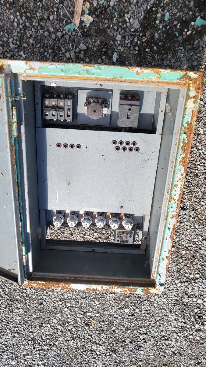 Elektrická rozvodná skriňa 4 kusy - 8