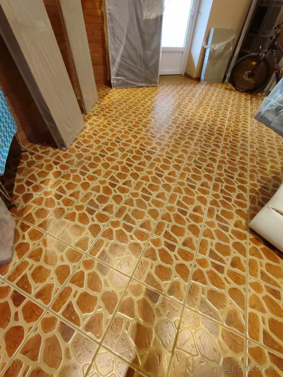 Ponúkam na predaj rodinný dom Levice, centrum. - 8