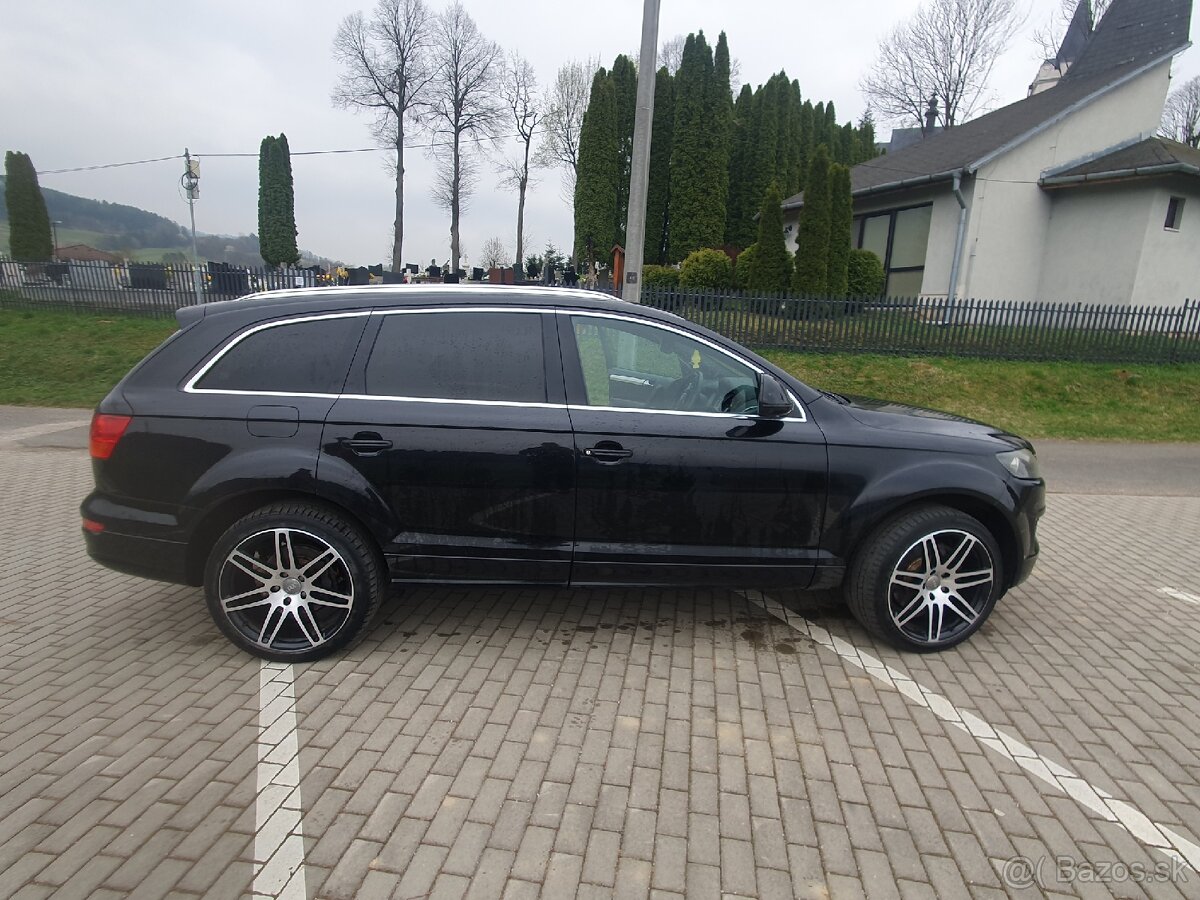 Audi Q7 - 8