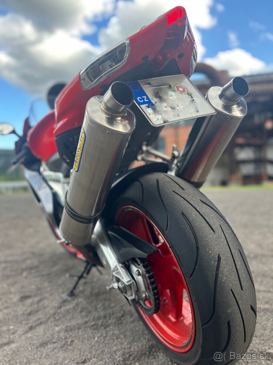 Aprilia RSV 1000 R - 8