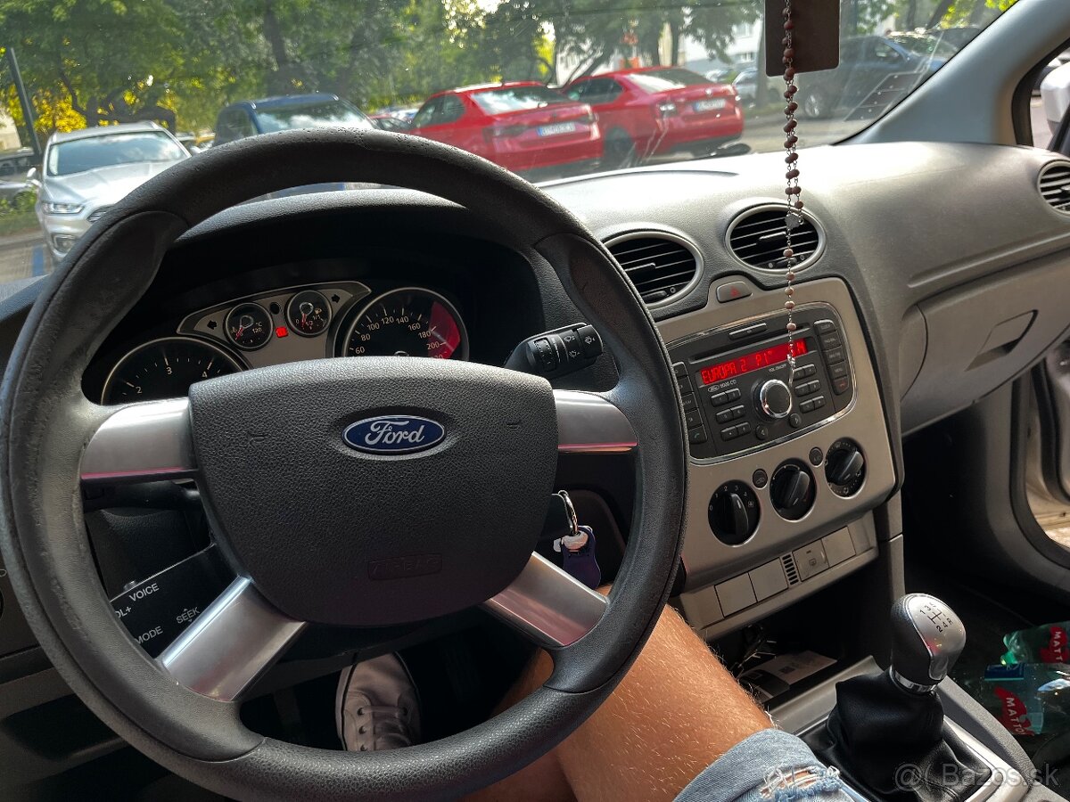 Ford Focus combi 1.6 Tdci - 8