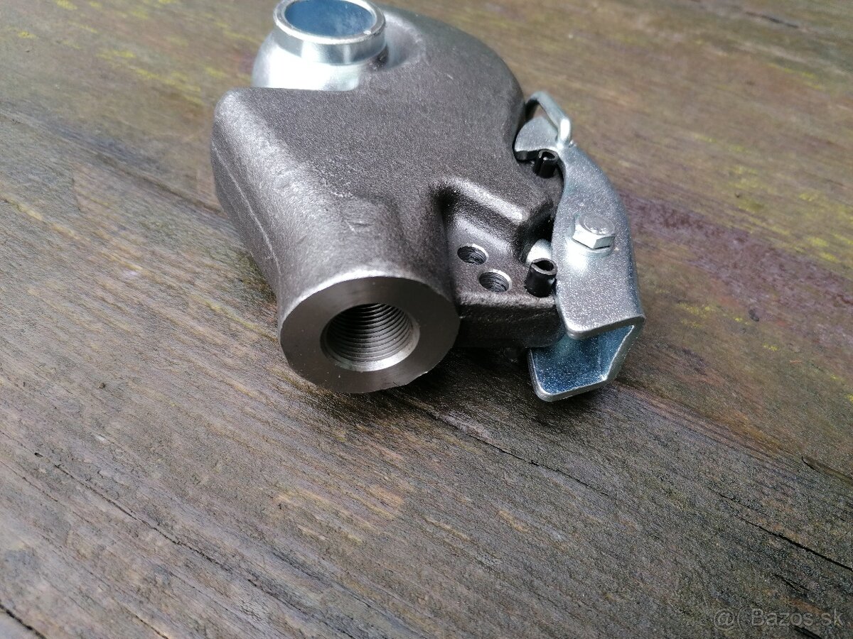 Predám hák, rýchloupinák do ramien hydrauliky, trojbodu, cbm - 8