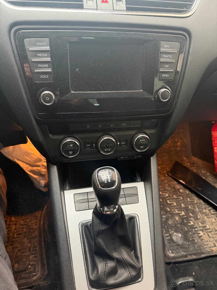 Škoda octavia 3 Combi - 8